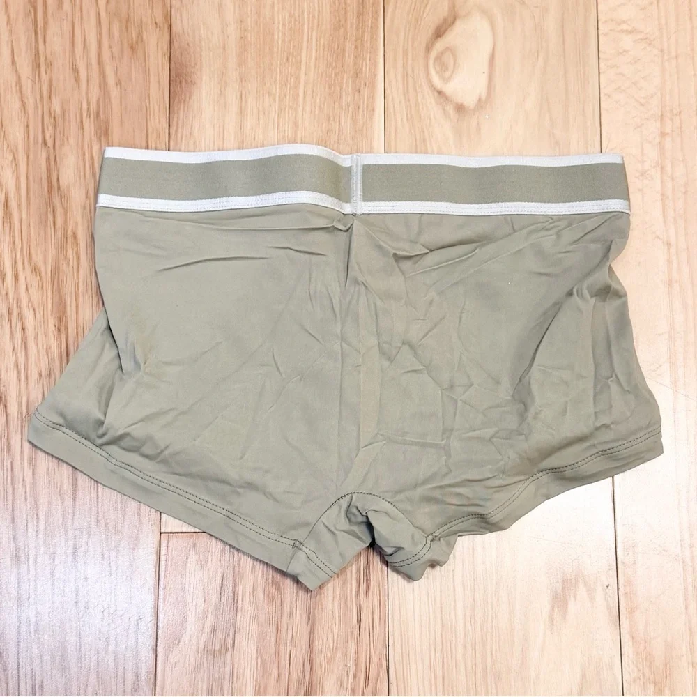 Calvin Klein Men’s Nylon Boxer Briefs Underwear